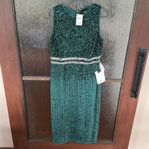 Mac Duggal Elegant Green Sleeveless midi Dress size 10. - Picture 6 of 14